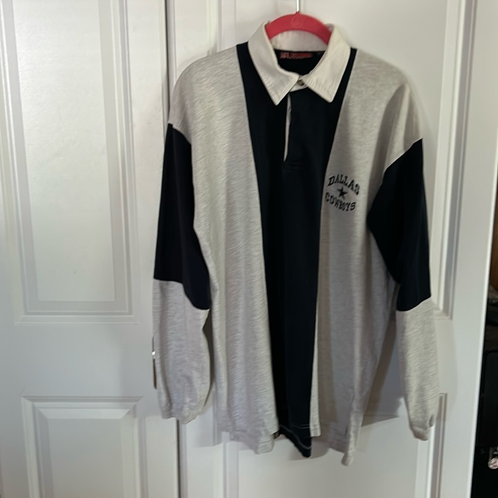Dallas Cowboys NFL gym equipment athletic wear TM/1997. This shirt is a XXL